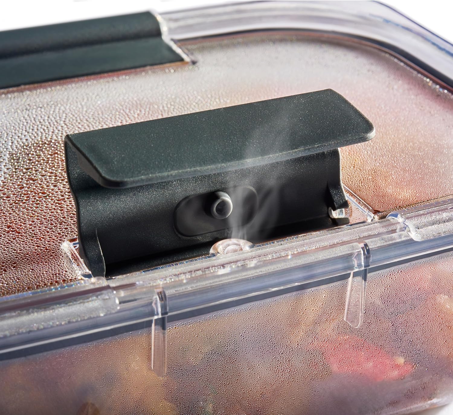 Rubbermaid Brilliance containers in microwave configuration