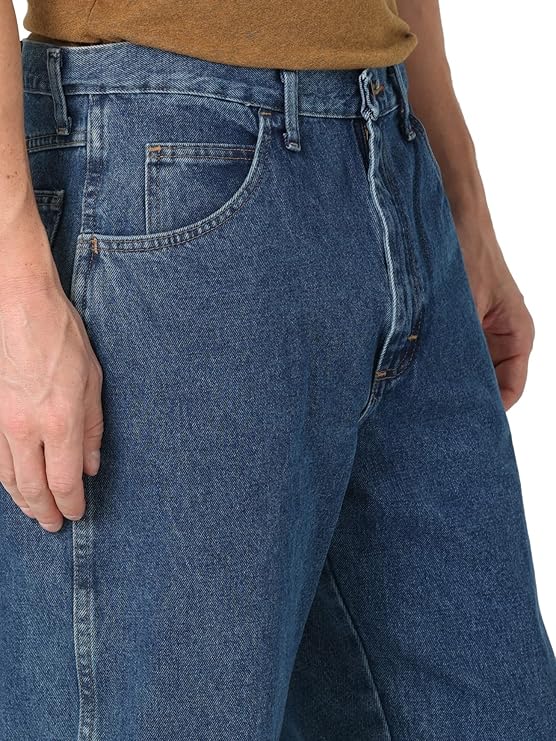 Rustler Men's Classic Relaxed Fit Jeans Back Pocket Styling and Seam Detailing